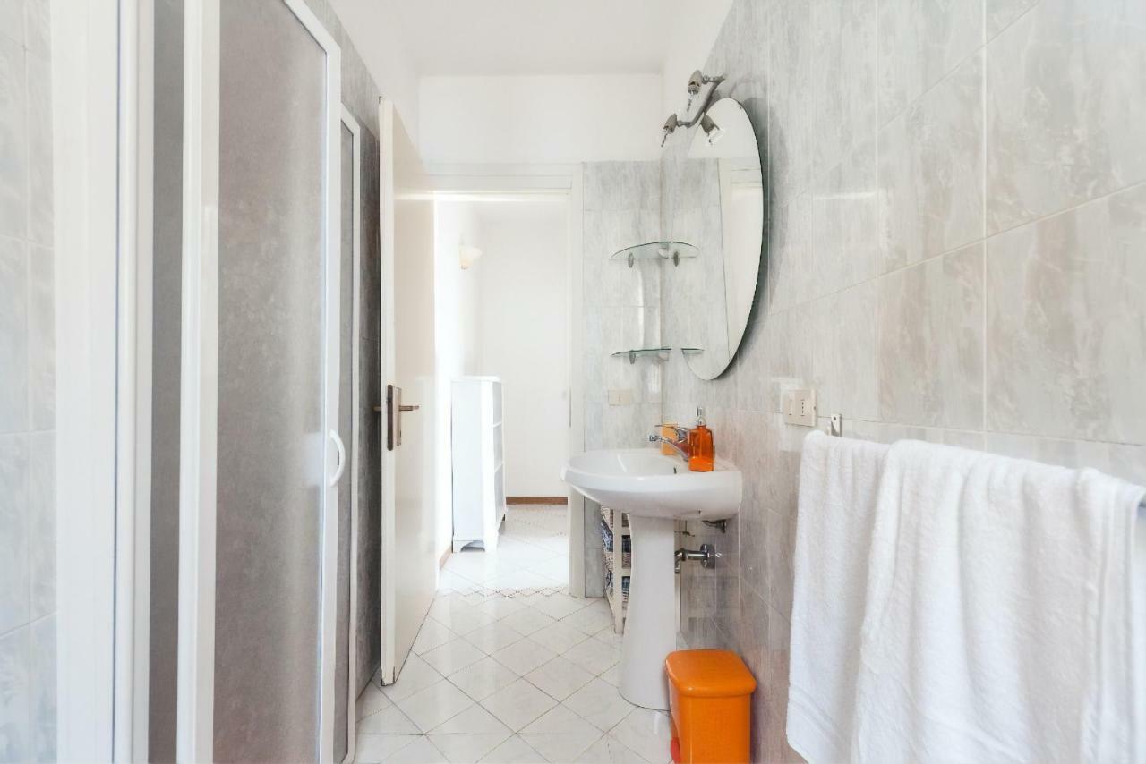 לוקה La Casina Gialla Independent House - Near The Walls מראה חיצוני תמונה